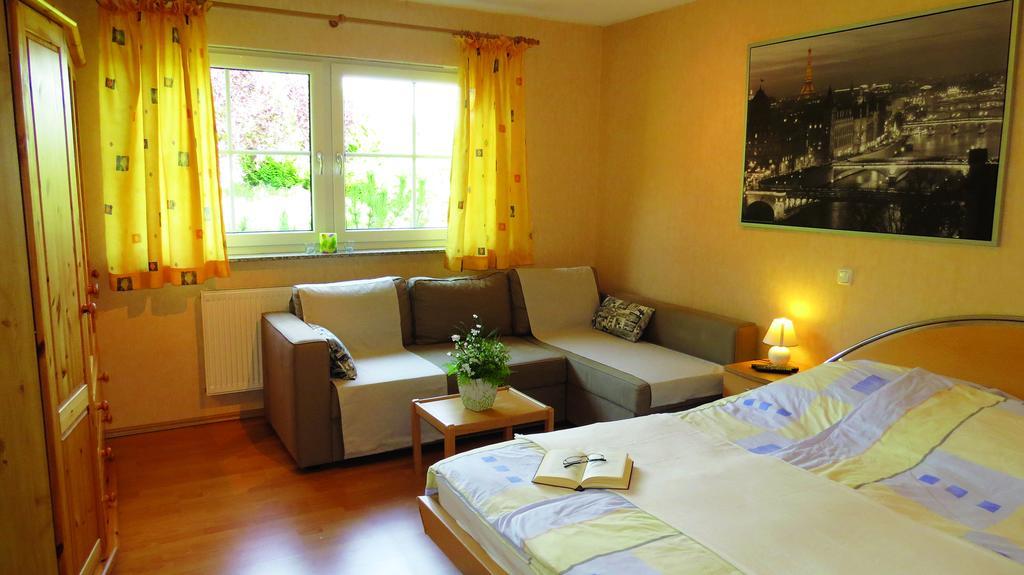 Wellness Apartments Sophienhoehe Am Teich メッヒャーニッヒ 部屋 写真